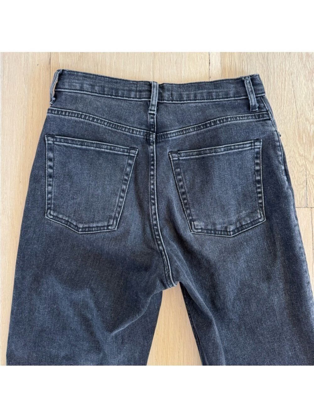 Everlane High Rise Straight Jeans Faded Black Size 26 Ankle - Picture 5 of 6